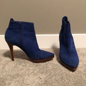 Blue suede shoes!!
